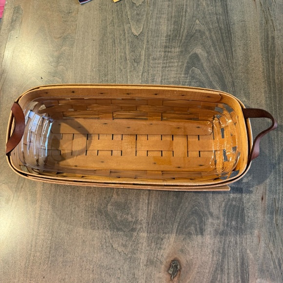 1999 Long Shallow Rectangle Longaberger Basket with Plastic Protective Liner - Picture 3 of 3